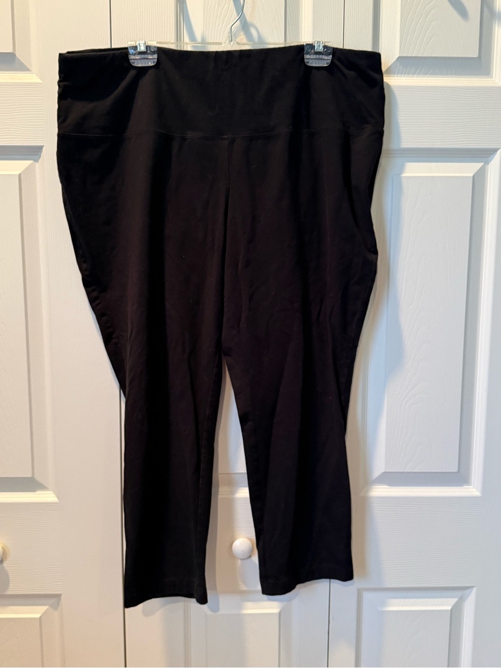 # Chico's XXL Black High-Rise Cropped Yoga-style Knit Pants